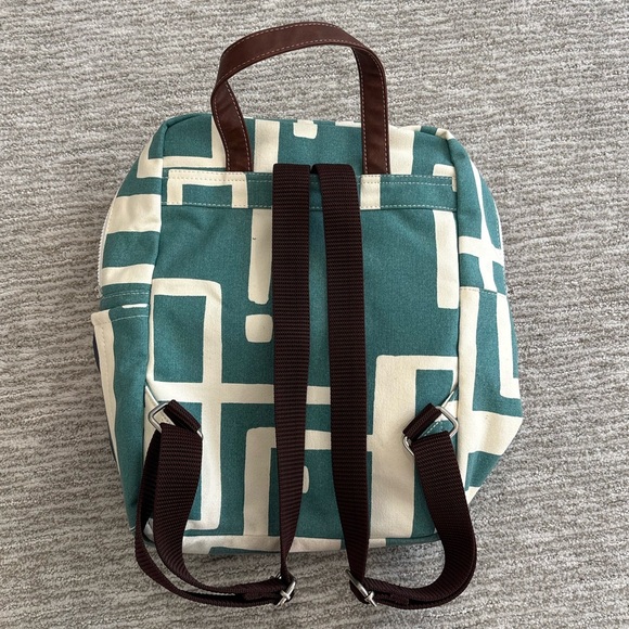 Maika Recycled Canvas Zippered Backpack in Malibu Natural & Teal Vegan Straps - Picture 4 of 13